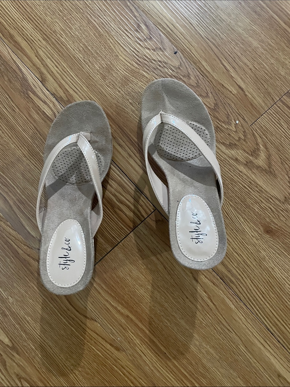 Style & Co. Women's Tan Suede Thong Sandals